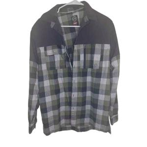 Wrangler All Terrain Gear Size Medium Long Sleeve Shirt